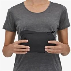 Patagonia Women's Down Sweater 24 Patagonia Women's Down Sweater -Ski Gear Cheap pat 84684 blk model2